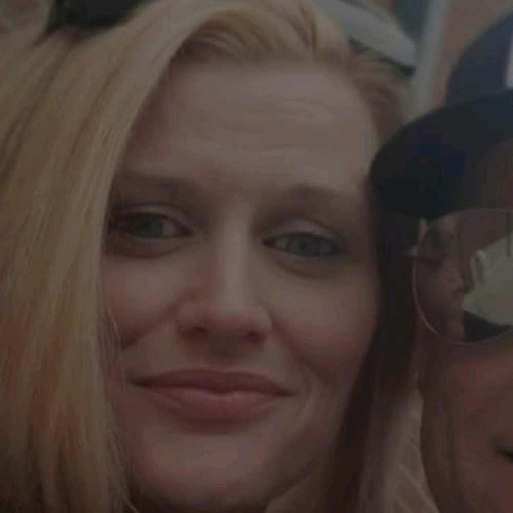 Meet your Posher, Emerson